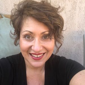 Meet your Posher, Annette